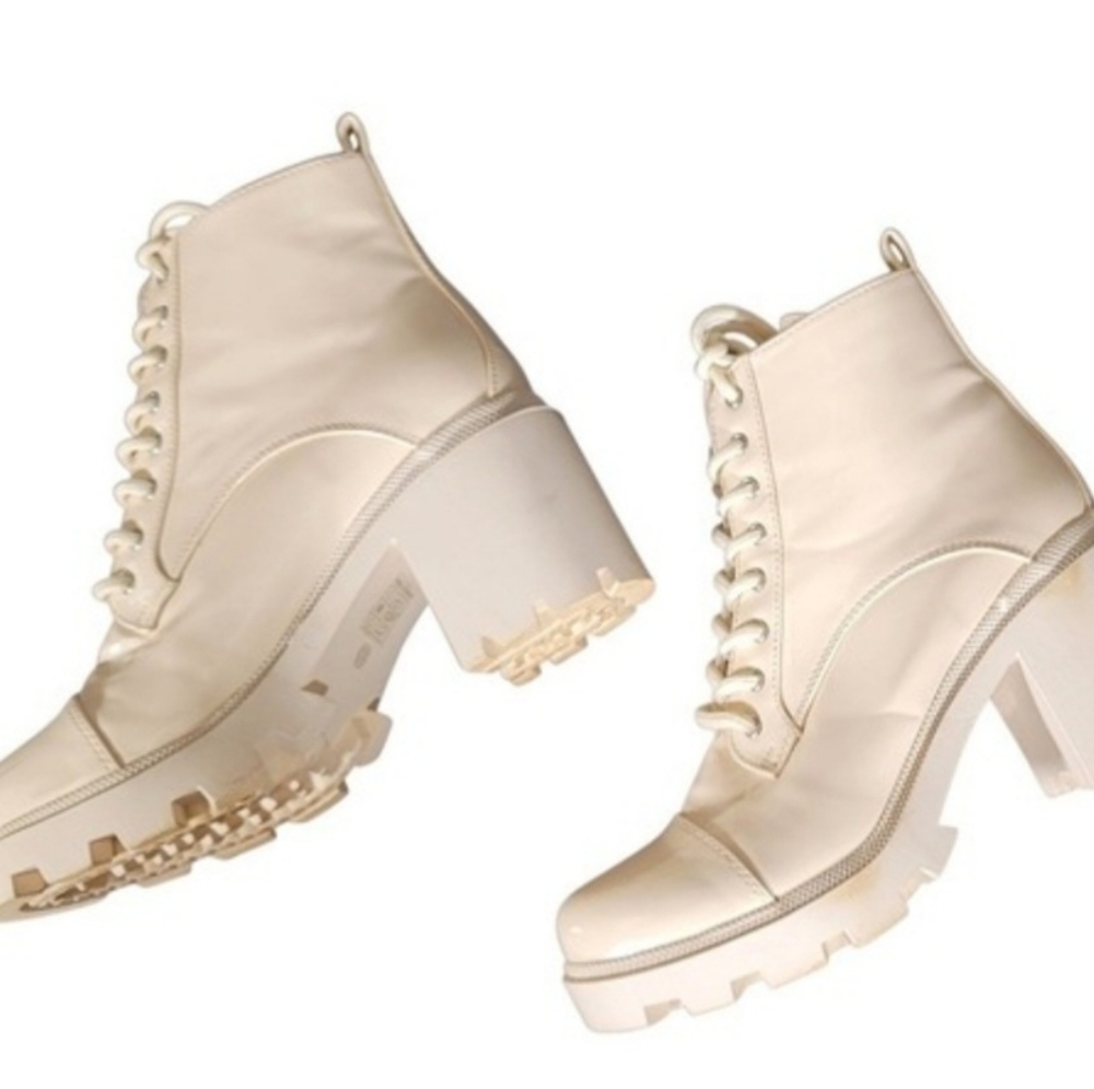 Azalea Wang Surreal Lace-Up Chunky Heel  Lug Sole Platform‎ Boots Ivory Sz 8.5 |